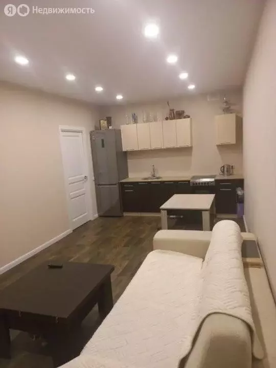 2-комнатная квартира: Краснодар, улица им. Героя Яцкова И.В., 1/10 (52 ... - Фото 2