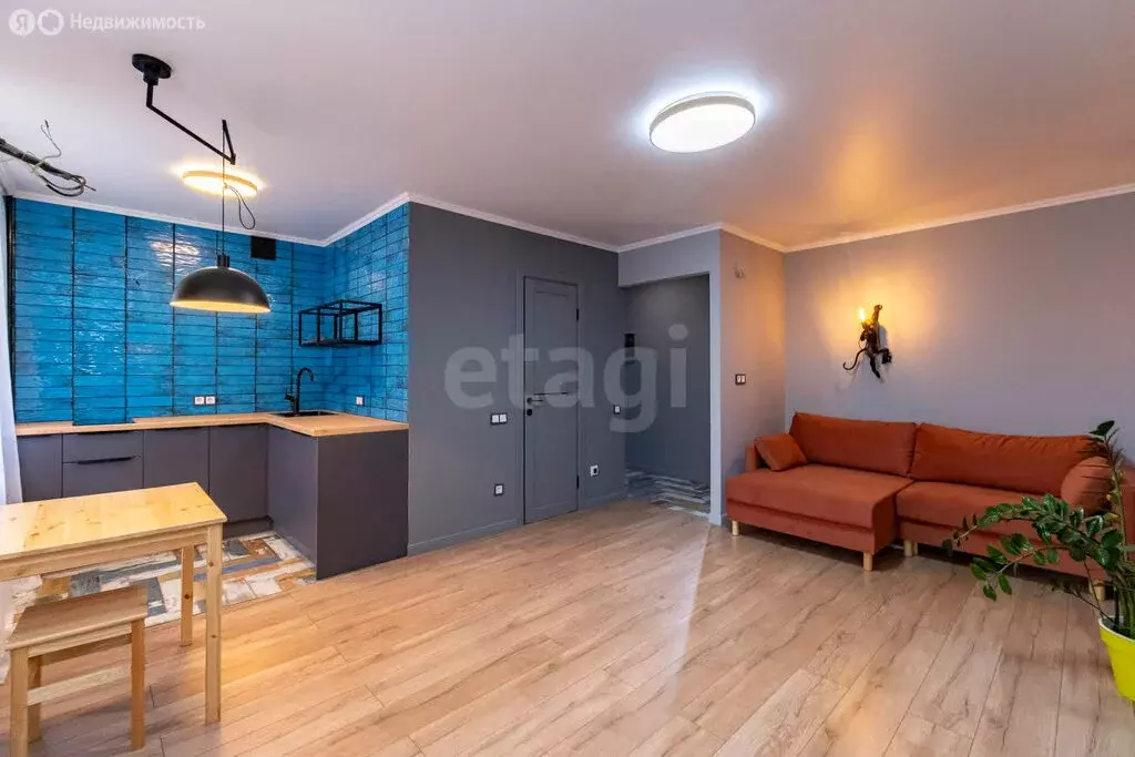 2-комнатная квартира: Тюмень, улица Мельникайте, 103 (43.5 м) - Фото 1