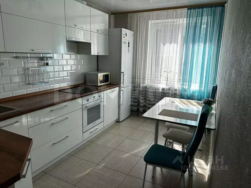2-к кв. Пензенская область, Пенза Стадионная ул., 3 (52.0 м) - Фото 0