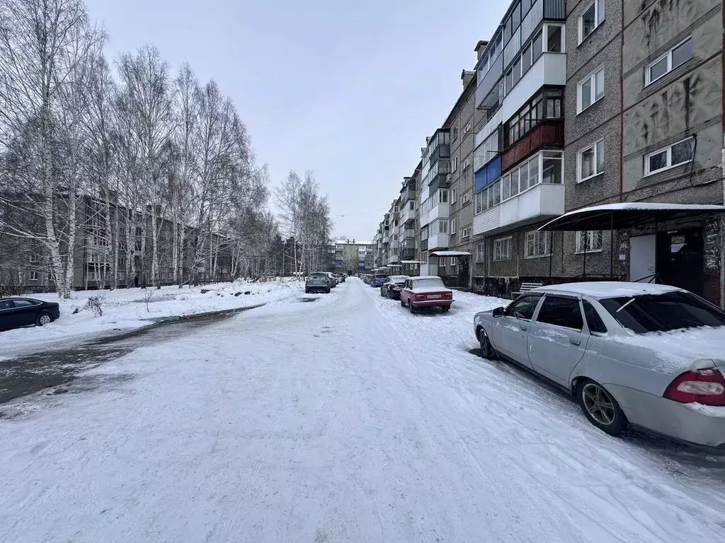 Комната Кемеровская область, Осинники ул. 50 лет Октября, 19 - Фото 0