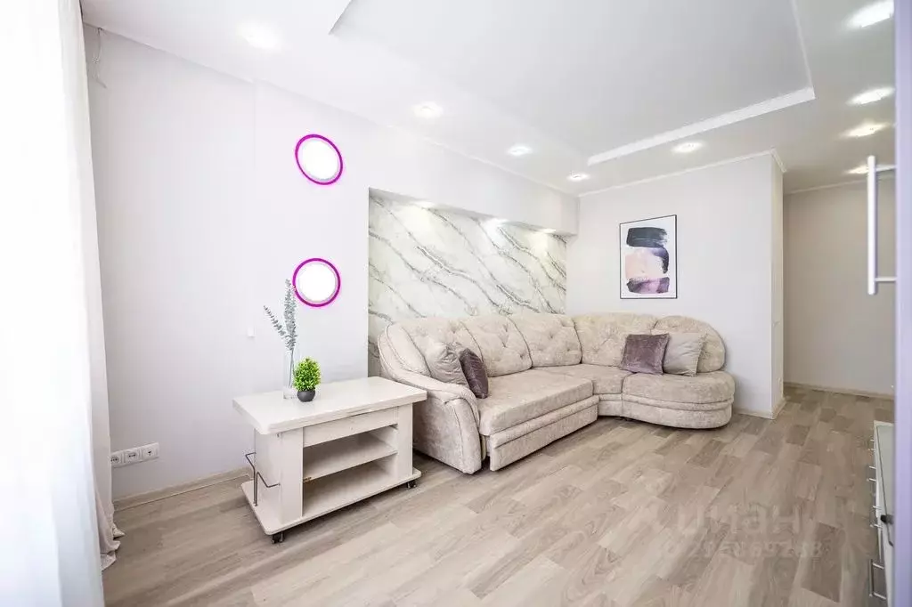 2-к кв. Челябинская область, Челябинск ул. Цвиллинга, 34 (60.0 м) - Фото 2