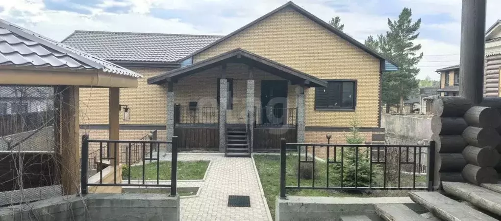 Дом в Иркутская область, Иркутский муниципальный округ, Маркова рп, ... - Фото 1