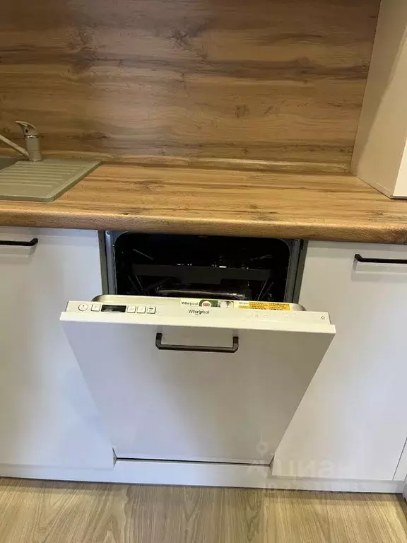 2-к кв. Астраханская область, Астрахань ул. Набережная Приволжского ... - Фото 2