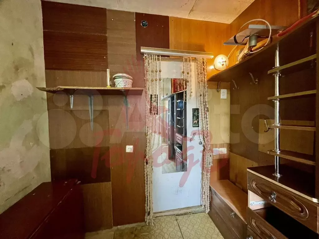 Комната 9,4 м в 5-к., 3/5 эт. - Фото 0