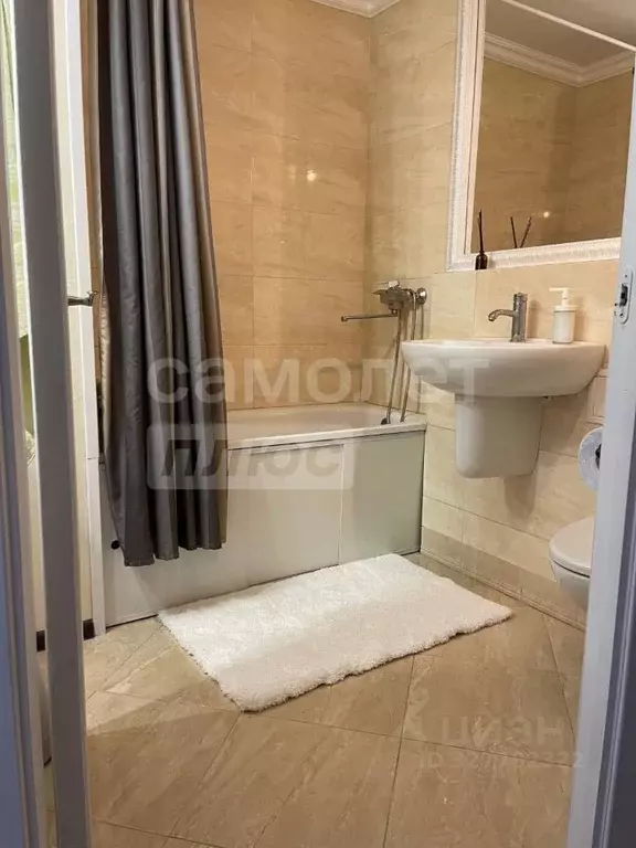 2-к кв. Крым, Симферополь ул. Молодых Подпольщиков, 98 (40.0 м) - Фото 1