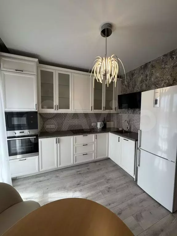 1-к. квартира, 40 м, 7/12 эт. - Фото 1