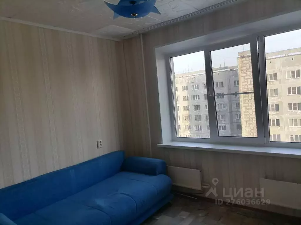 Комната Челябинская область, Челябинск ул. Молодогвардейцев, 35 - Фото 1
