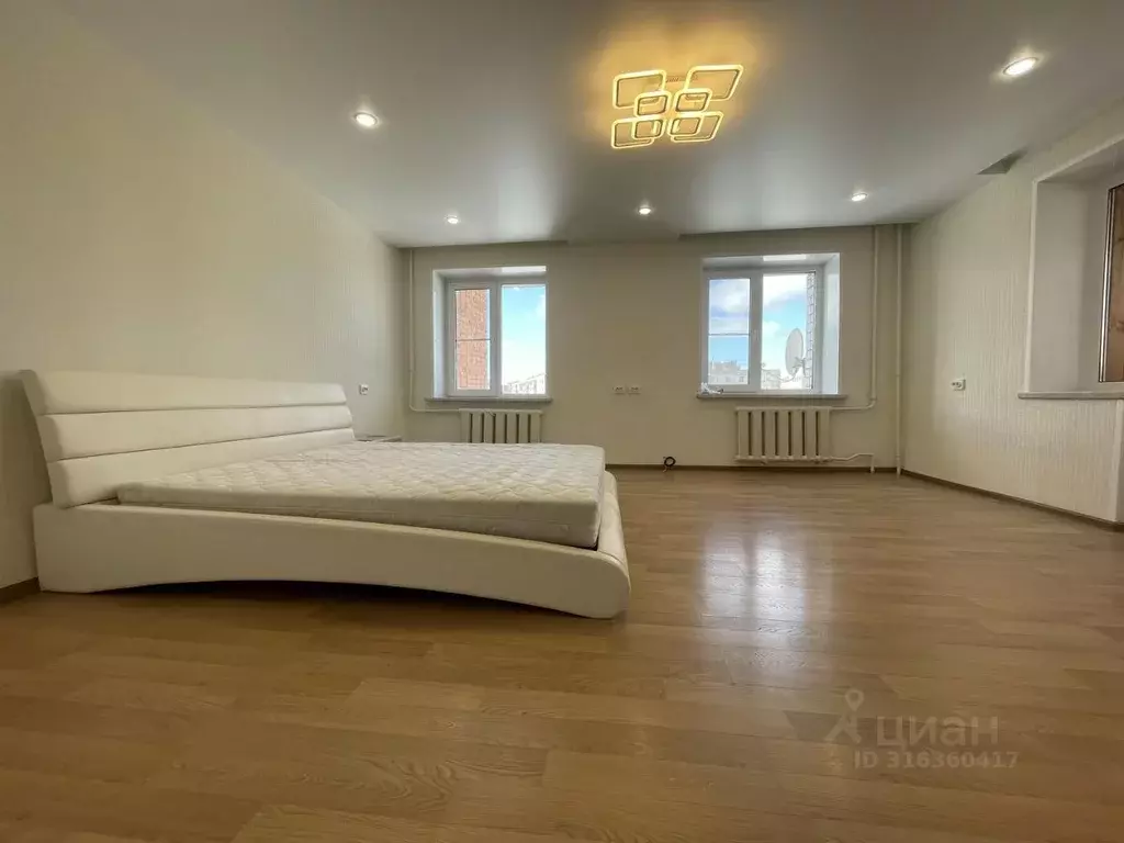 2-к кв. Чувашия, Чебоксары Пролетарская ул., 3А (68.0 м) - Фото 0