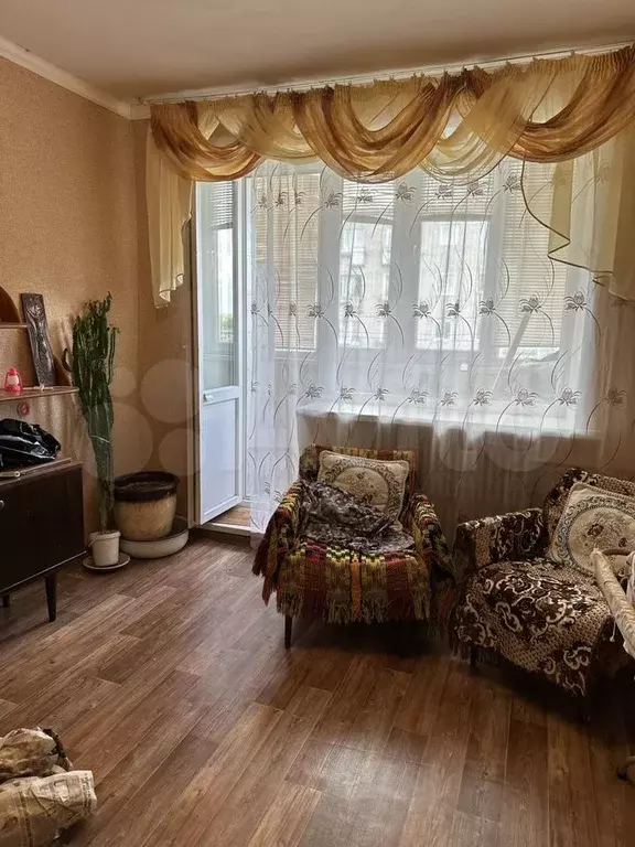 4-к. квартира, 65 м, 4/5 эт. - Фото 0