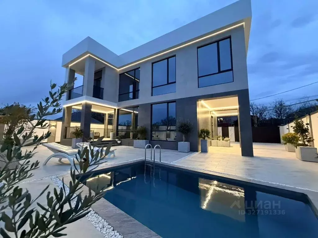 Дом в Краснодарский край, Сочи Кутаисская ул. (250 м) - Фото 1