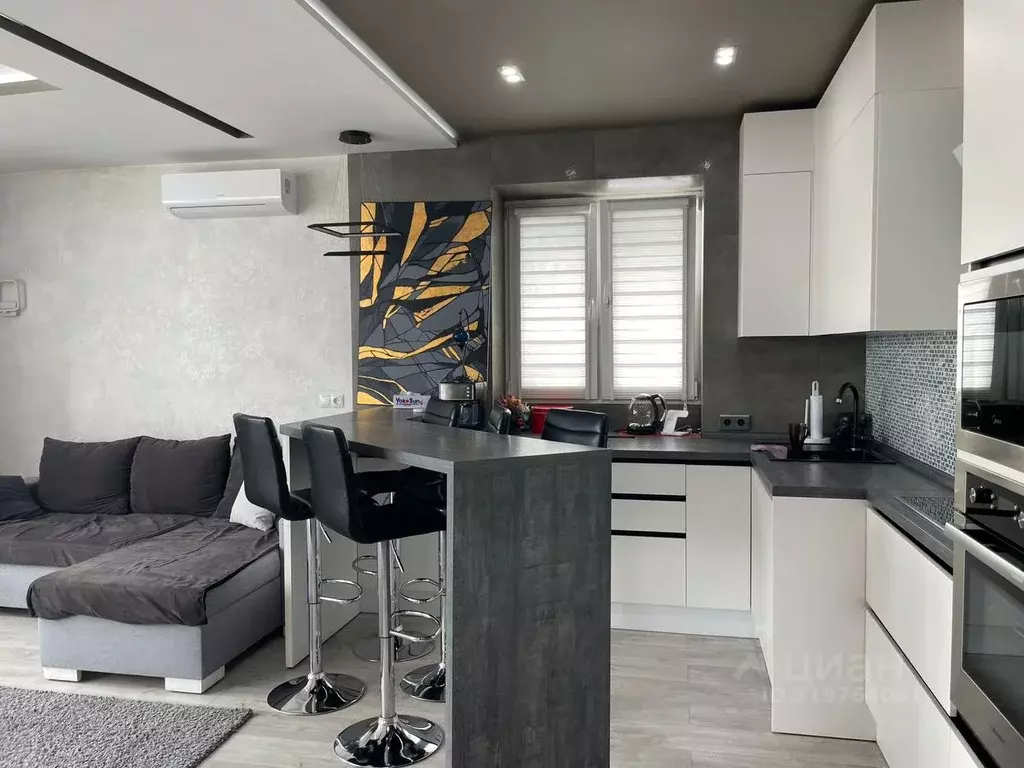 3-к кв. Хакасия, Абакан просп. Дружбы Народов, 43 (80.0 м) - Фото 1