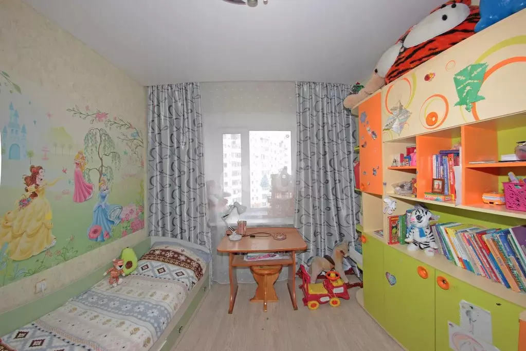 Квартира, 4 комнаты, 86.9 м - Фото 1