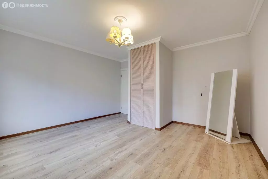 3-комнатная квартира: посёлок Развилка, 43 (86 м) - Фото 2