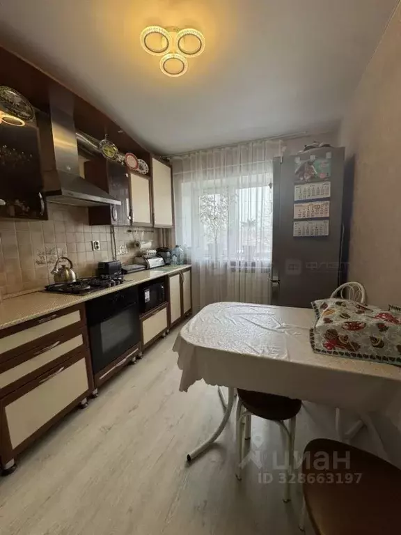 2-к кв. Татарстан, Камское Устье пгт ул. Комарова, 5 (50.1 м) - Фото 1