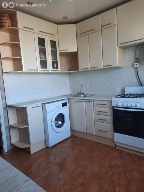 3-комнатная квартира: Назия, улица Артеменко, 4А (66.4 м) - Фото 2