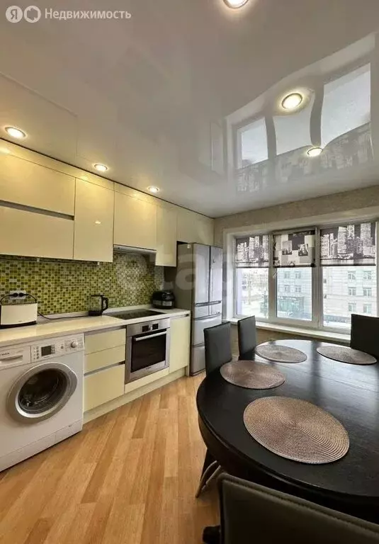 2-комнатная квартира: Южно-Сахалинск, улица Ленина, 3А (58 м) - Фото 2