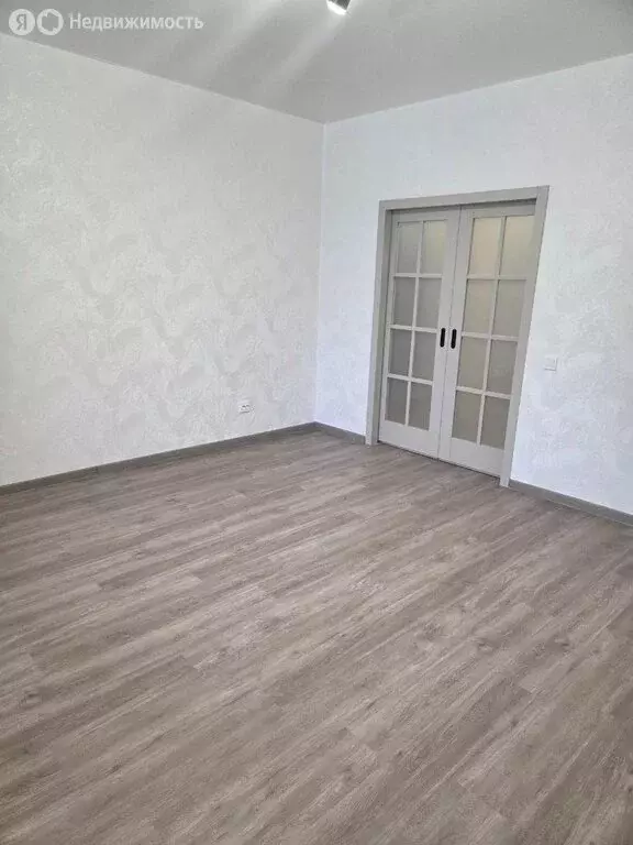 2-комнатная квартира: Пермь, Новосибирская улица, 13 (59.2 м) - Фото 2