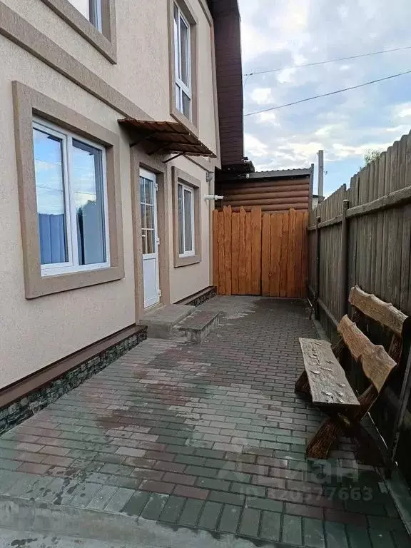 Дом в Алтайский край, Барнаул ул. Антона Петрова, 86 (60 м) - Фото 1