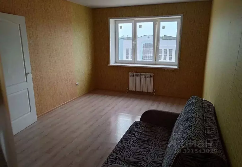 1-к кв. Чувашия, Цивильск Цивильский район, ул. Строителей, 8 (36.0 м) - Фото 1