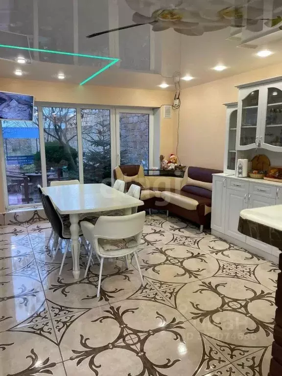 Дом в Крым, Черноморский район, с. Межводное ул. 70 лет Октября, 26 ... - Фото 1