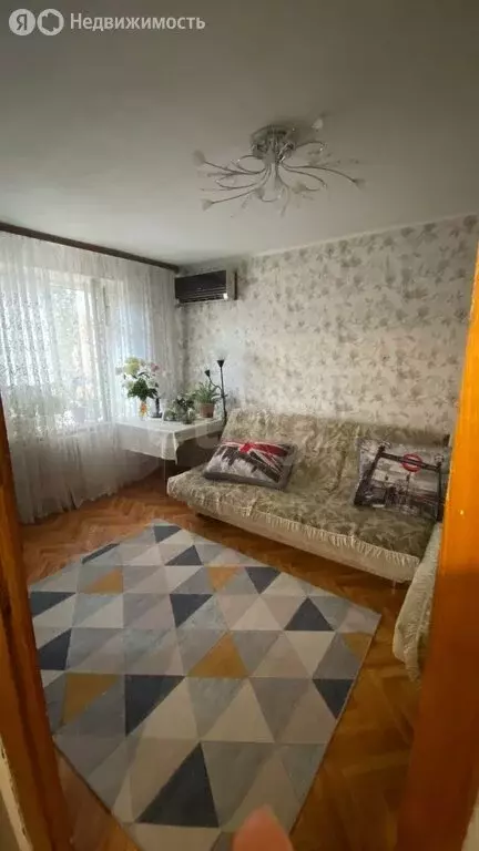 1-комнатная квартира: Энгельс, улица Космонавтов, 12 (24.4 м) - Фото 0