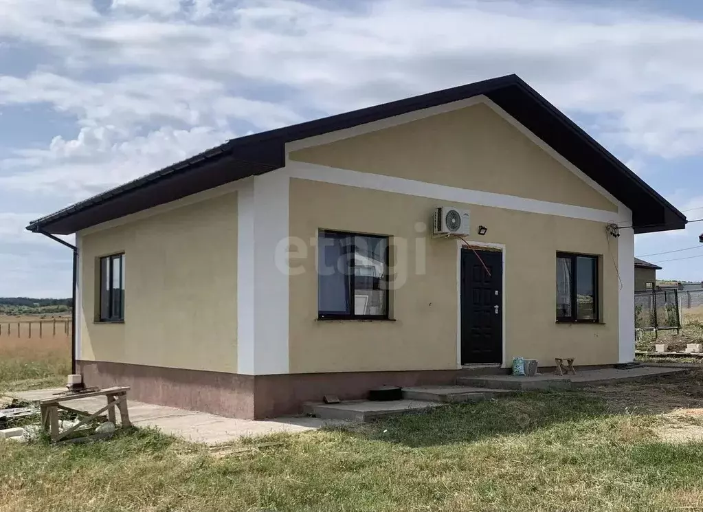 Дом в Крым, Симферопольский район, с. Урожайное ул. Подгорная (63 м) - Фото 2