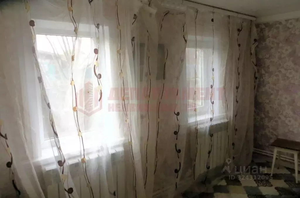 Дом в Астраханская область, Астрахань пос. Советский, ул. Песчаная, 25 ... - Фото 1