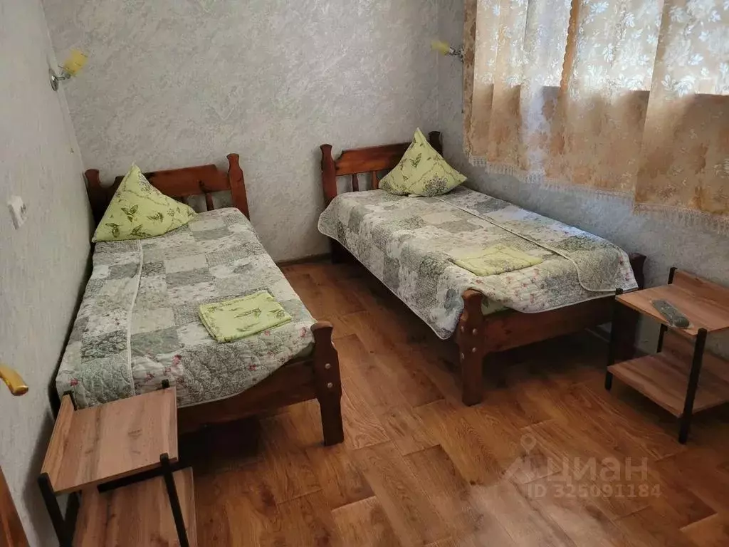 Комната Крым, Судак ул. Юнус Кандым, 1 - Фото 2