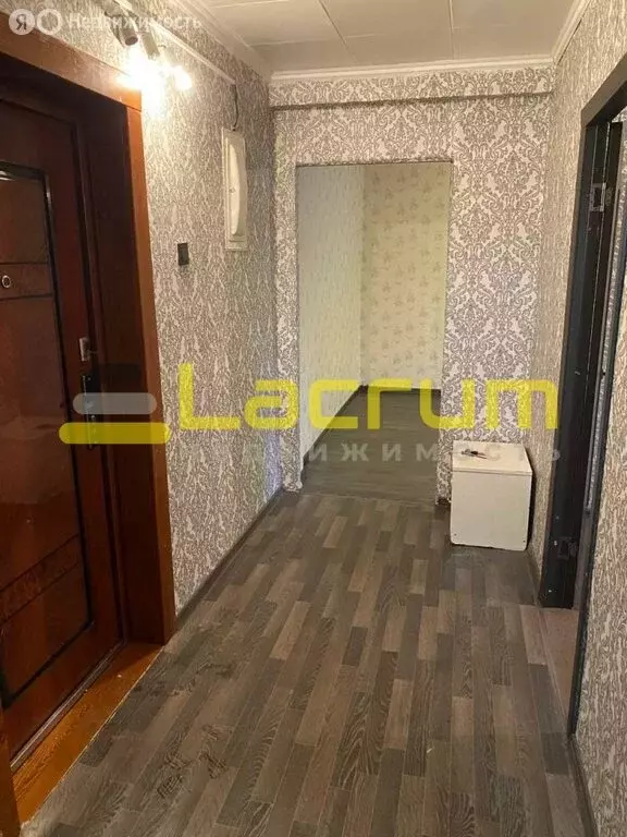3-комнатная квартира: Красноярск, улица Железнодорожников, 22А (58 м) - Фото 0