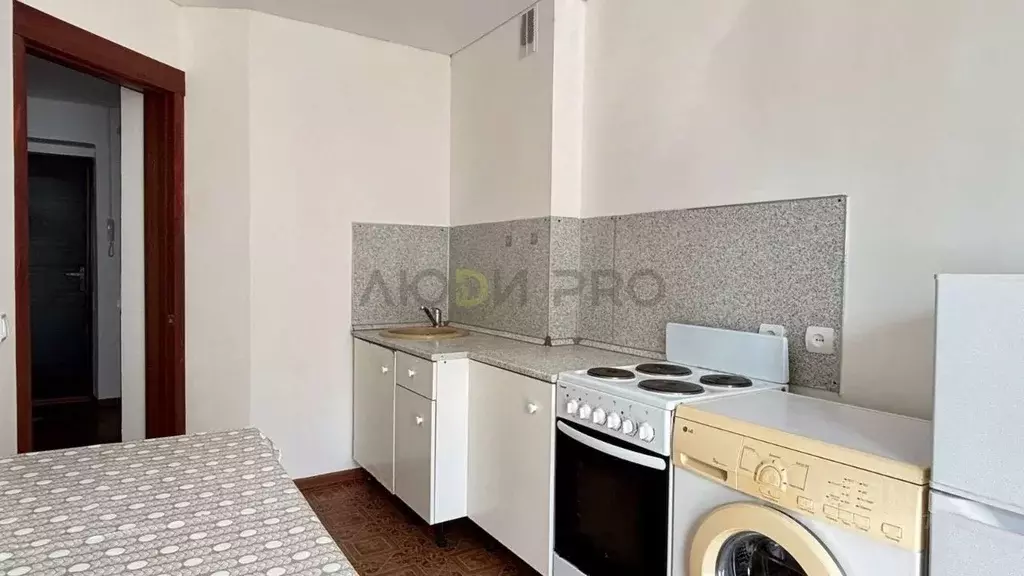 1-к кв. Башкортостан, Уфа ул. Машинистов, 6 (32.4 м) - Фото 2