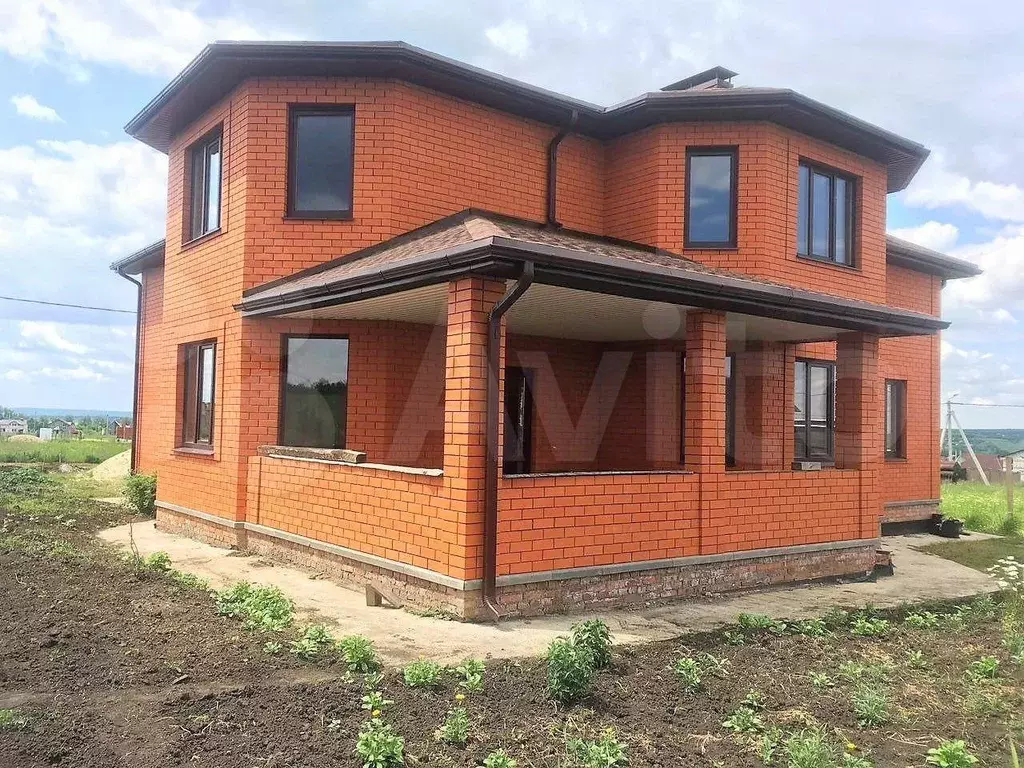 Дом в Белгородская область, Белгородский район, Разумное рп  (260 м) - Фото 1