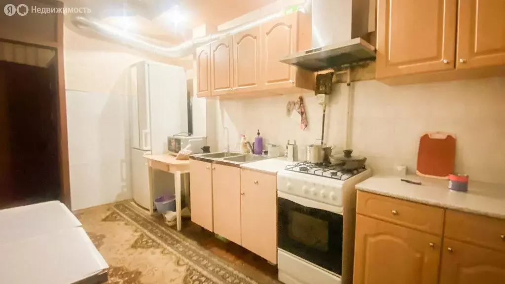 3-комнатная квартира: Волгоград, район Семь Ветров, улица Константина ... - Фото 2