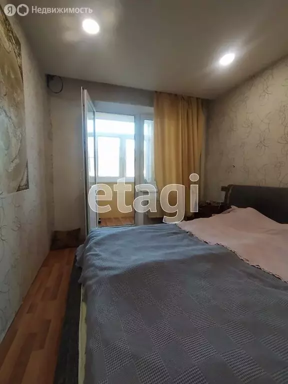 3-комнатная квартира: Геленджик, улица Нахимова, 14 (57 м) - Фото 0