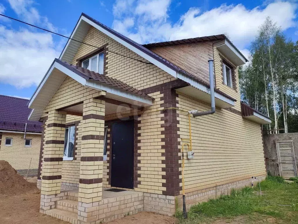 Дом в Ярославская область, Некрасовское рп ул. Советская, 67 (100 м) - Фото 1