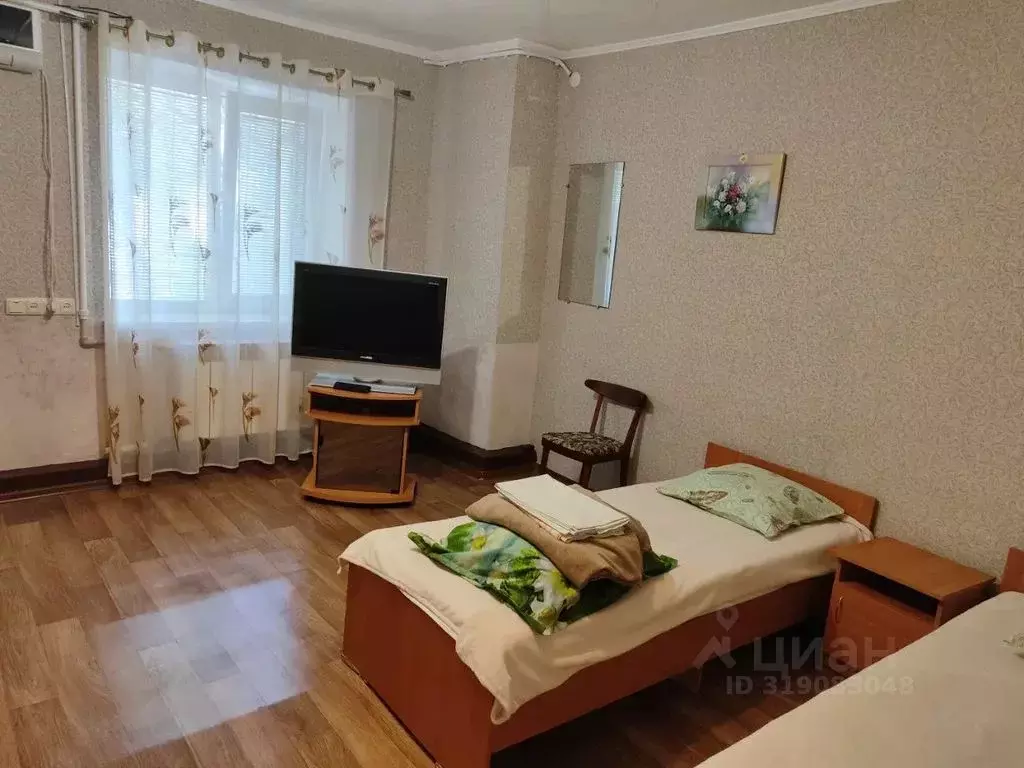 2-к кв. Крым, Евпатория просп. Ленина, 4 (55.0 м) - Фото 0