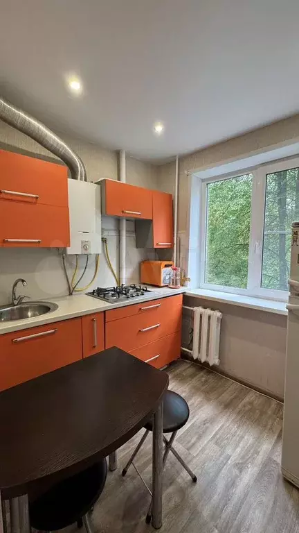 2-к. квартира, 45 м, 2/5 эт. - Фото 1