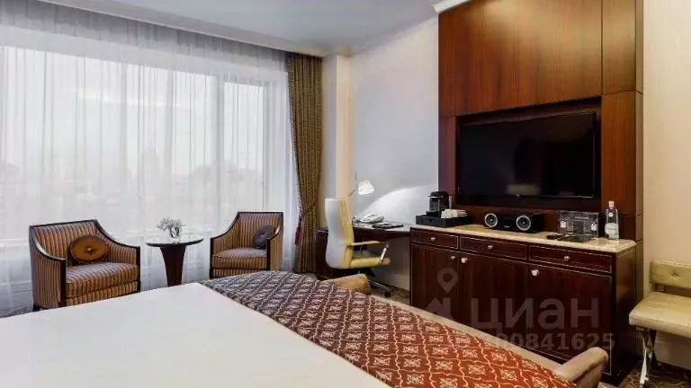 Комната Москва Новинский бул., 8С2 (42.0 м) - Фото 1