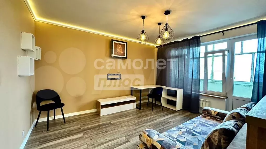 1-к. квартира, 40 м, 7/16 эт. - Фото 1