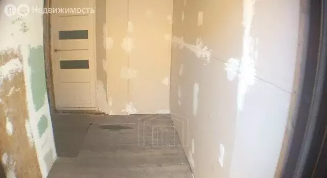 1-комнатная квартира: Иркутск, улица Баррикад, 49 (35 м) - Фото 1