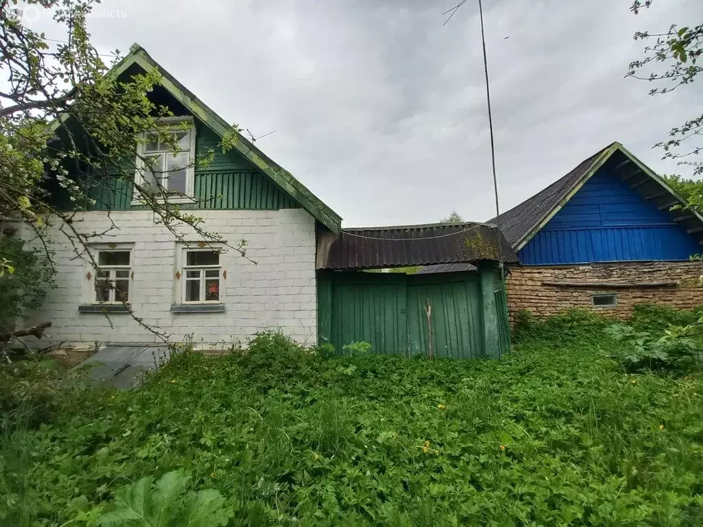 Дом в Псковская область, Печорский муниципальный округ, деревня ... - Фото 1