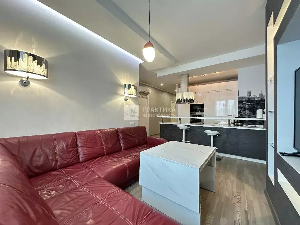 Продается 2-комнатная квартира - Фото 1