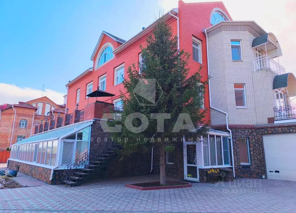 Коттедж в Омская область, Омск ул. Суворова, 82к5 (1410 м) - Фото 0