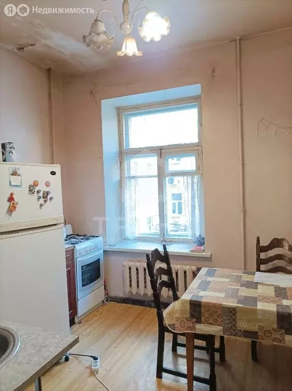 3-комнатная квартира: Санкт-Петербург, 8-я линия Васильевского ... - Фото 2