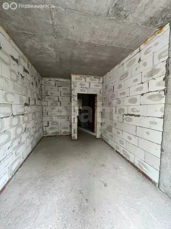 1-комнатная квартира: Владикавказ, улица Кантемира Гусова, 7/1 (40 м) - Фото 1