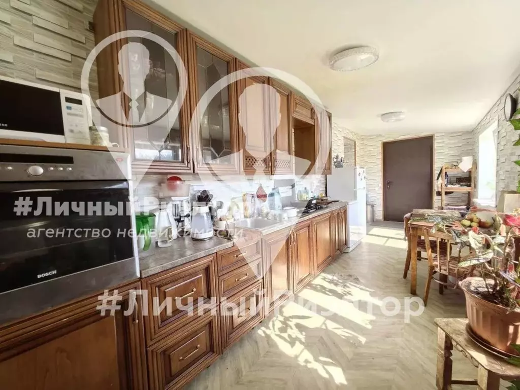 Дом в Рязанская область, Михайловский муниципальный округ, с. Жмурово  ... - Фото 1