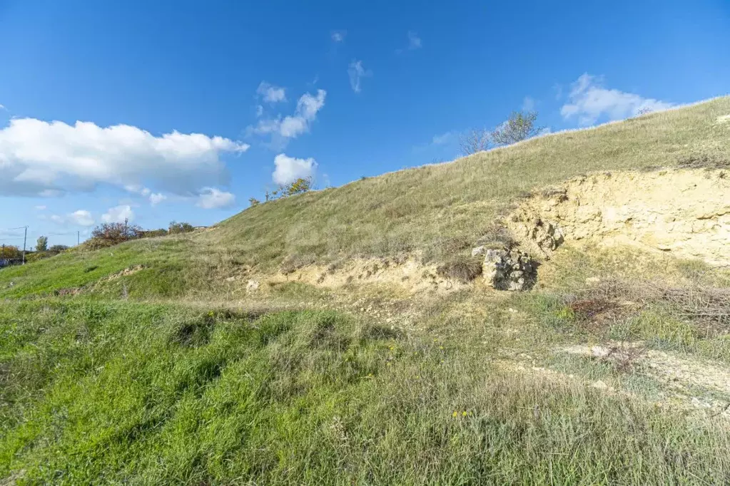 Участок в Севастополь ул. Летчика Старикова (8.0 сот.) - Фото 1