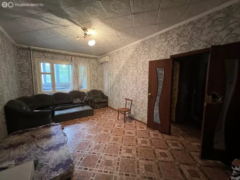 3-комнатная квартира: Астрахань, улица Бабаевского, 39 (72 м) - Фото 0