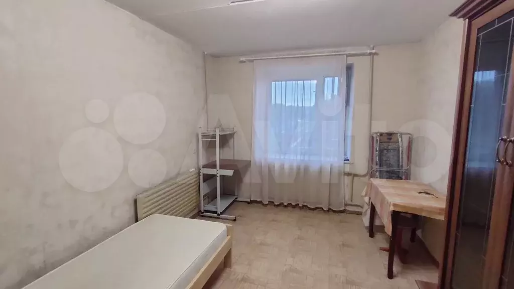 Комната 13,6 м в 4-к., 4/9 эт. - Фото 0