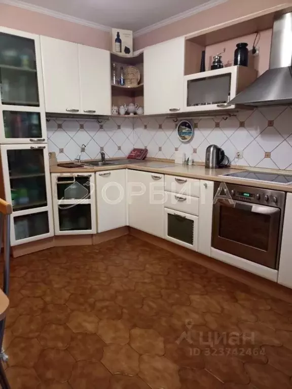 3-к кв. Тюменская область, Тюмень ул. Шиллера, 34 (98.0 м) - Фото 1