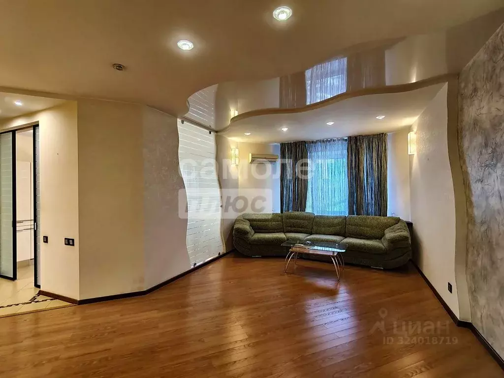 3-к кв. Нижегородская область, Нижний Новгород Сенная пл., 6/49 (106.1 ... - Фото 1